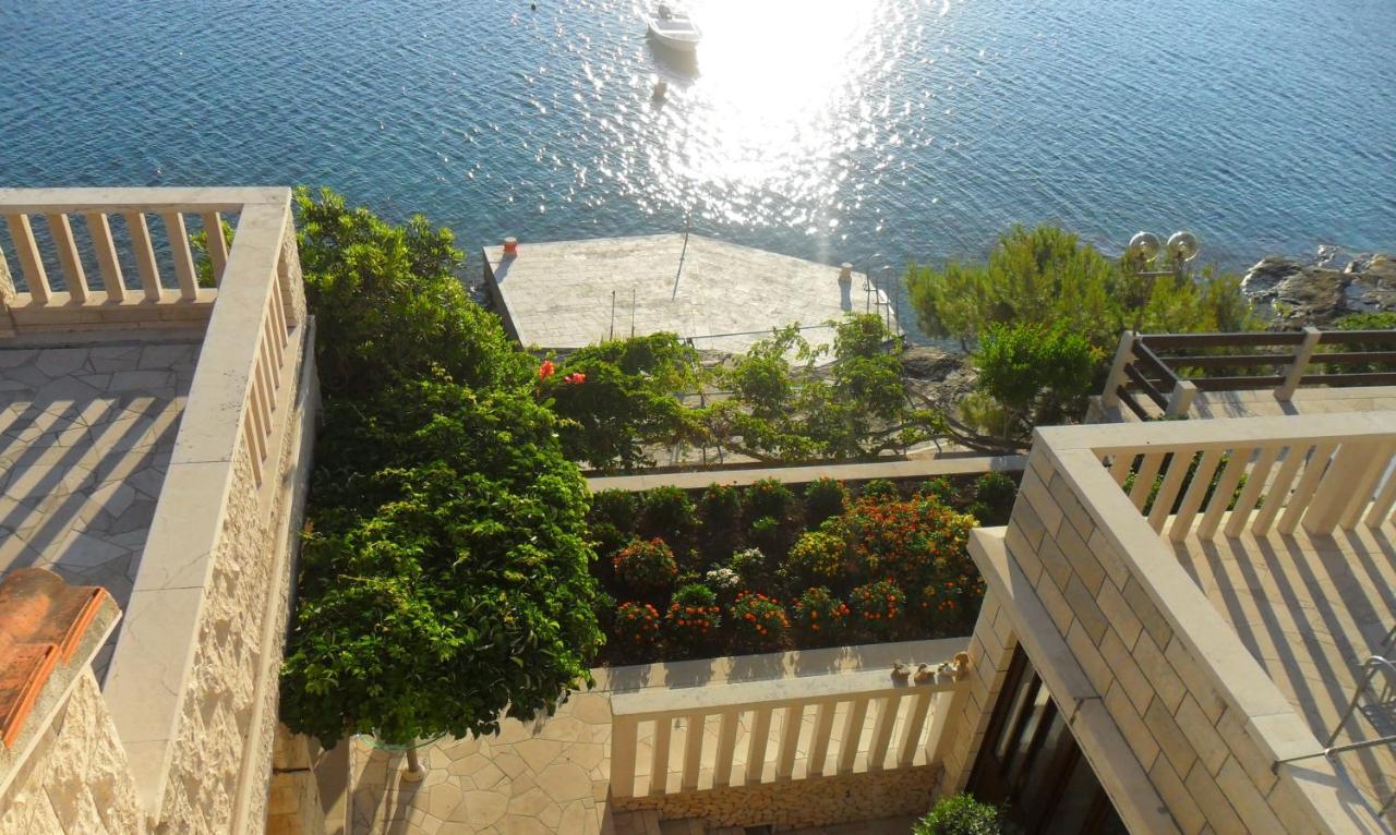 Beachfront House Pope B&B Selca  Exterior foto